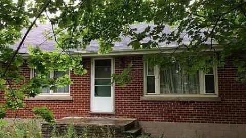 Recent House On Trafalgar - Halton Hills, Ontario