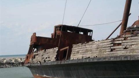 Le Grande Hermine Ghost Ship - Lincoln, Ontario