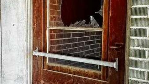 Photo from Glass Door House