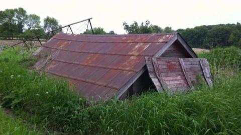 Old House - house12.jpg