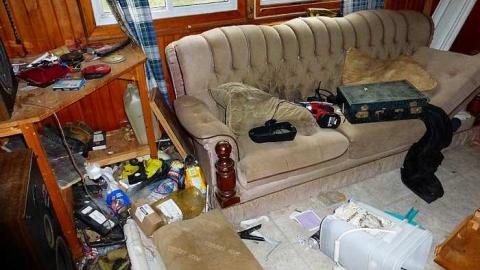 Red Necks - P1090588.jpg