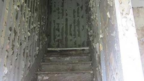 October 25, 2016 - Highway-93-Boarded-Up-House32.jpg