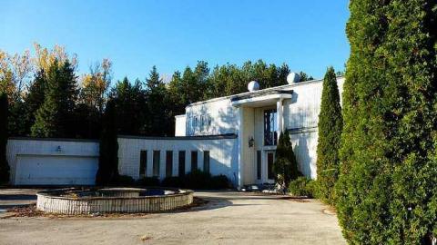 Photo from November Rain