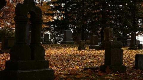 Keys to the crypt - Port-Oshawa-Pioneer-Cemetery18.jpg