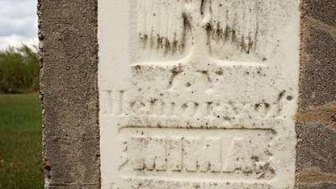 Death Set Us Apart - Throops-pioneer-Cemetery23.jpg