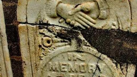 Death Set Us Apart - Throops-pioneer-Cemetery30.jpg