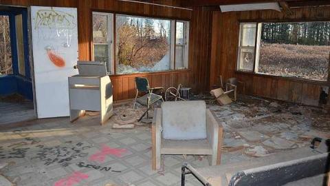 November 2016 - House-with-a-View220.jpg