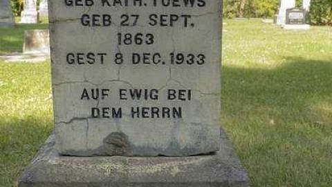 Auf Ewig Bei Dem Herrn - Steinbach-Pioneer-Cemetery8.jpg
