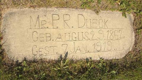 Auf Ewig Bei Dem Herrn - Steinbach-Pioneer-Cemetery16.jpg