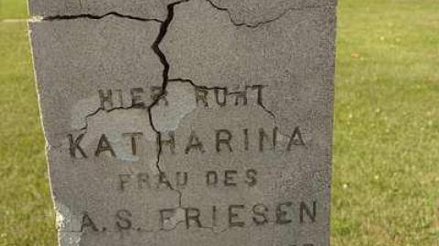 Auf Ewig Bei Dem Herrn - Steinbach-Pioneer-Cemetery23.jpg