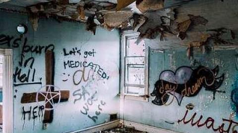 Houses & Main Building - Cullen-Gardens19.jpg