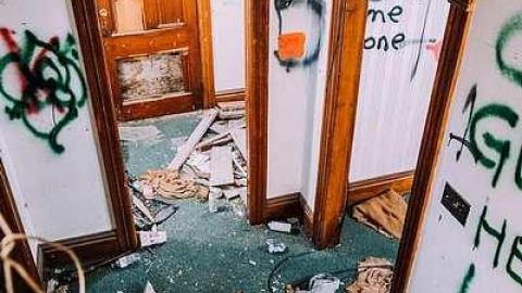 Houses & Main Building - Cullen-Gardens27.jpg