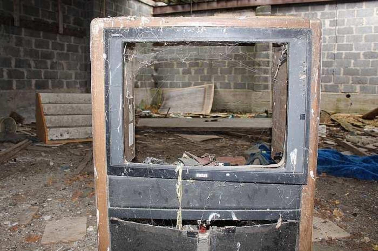 Building Remains 2016 - IMG_03341.jpg