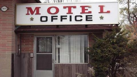 November 2016 - Abandoned-Motel3.jpg