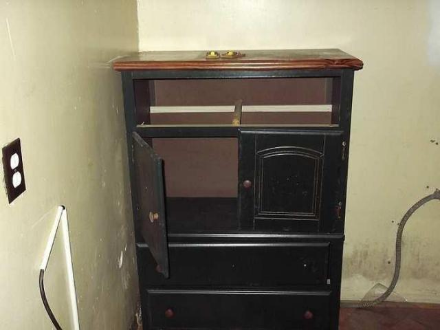 Abandoned Motel photo 3