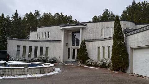 November 2016 - Abandoned-Grow-Op-Mansion--Drug-Dealers-Mansion--King-City89.jpg