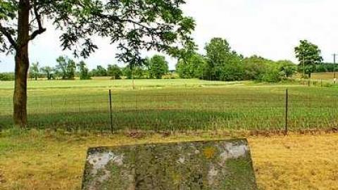 Pieces Of History  - Hatchley-pioneer-Cemetery5.jpg