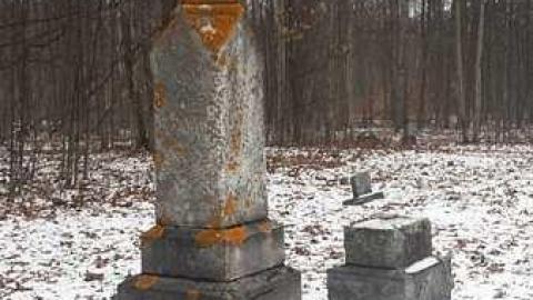 Old Cemetary - Old-Cemetery23.jpg
