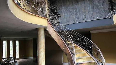 Growing for Profit No More! - Abandoned-Grow-Op-Mansion--Drug-Dealers-Mansion--King-City369.jpg