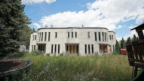 september 2016 - Abandoned-Grow-Op-Mansion--Drug-Dealers-Mansion--King-City18.jpg