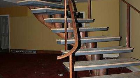 september 2016 - Abandoned-Grow-Op-Mansion--Drug-Dealers-Mansion--King-City20.jpg