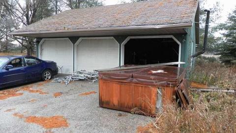 Sad chevy - SAM_0389.jpg