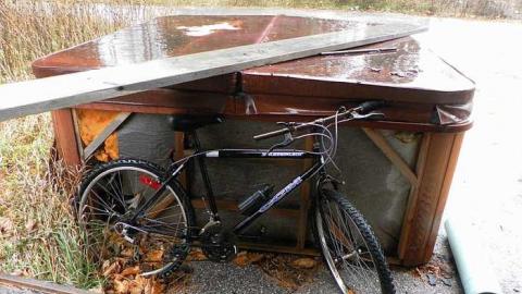 Sad chevy - SAM_0395.jpg