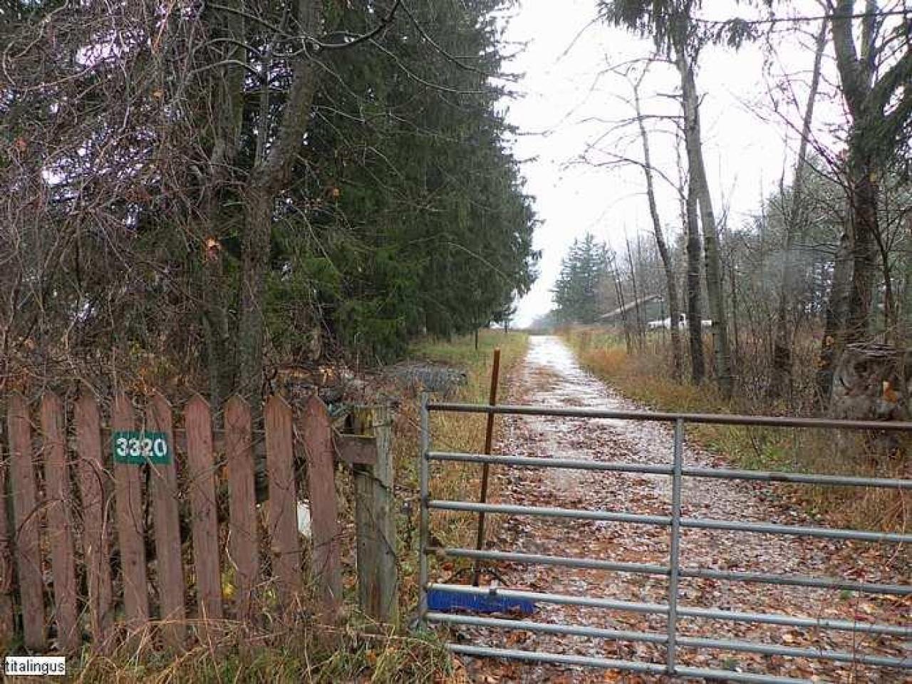 Sad chevy - SAM_0398.jpg