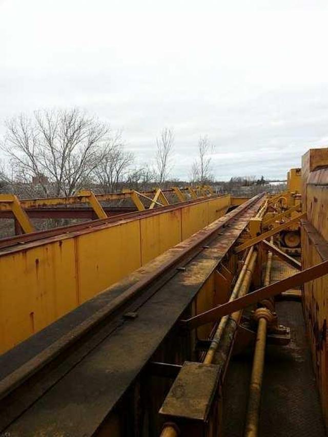 Old Container Crane photo 4