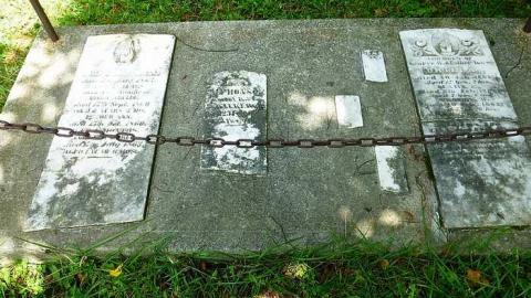 August 2016 - Walker-Pioneer-Cemetery16.jpg