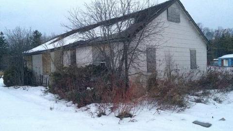 Exterior Photos December 2016 - IMG_5307.jpg