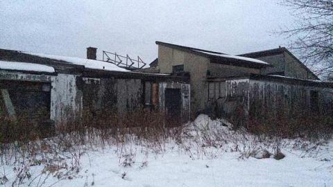 Exterior Photos December 2016 - IMG_5341.jpg