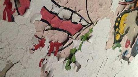 70-80's Abandoned House photo 2