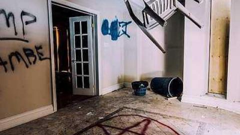 Drug Mansion 2017 - Abandoned-Grow-Op-Mansion--Drug-Dealers-Mansion--King-City22.jpg