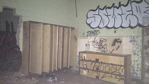 Abandoned Tire Factory - IMG_6198.jpg