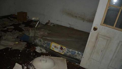 Highway Home + Barn - r-PIC_7370.jpg