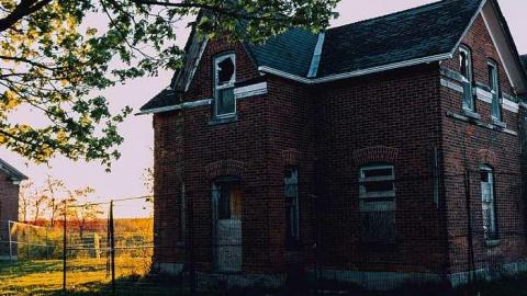 Cullen Gardens 2 - The-Prettiest-Street281.jpg