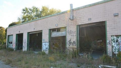 Garage Camp 30 - Garage-Across-from-Camp-3086.jpg