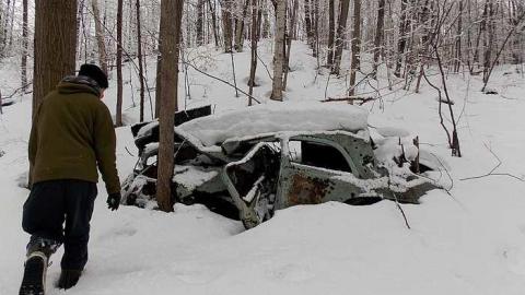 1950's beauty.. - 1950s-car-wreck12.jpg