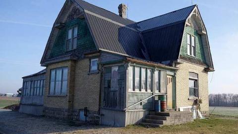 MoJu Doll '16 - House-with-the-Creepy-Doll21.jpg