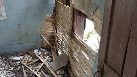 Photo from Falling Apart '16