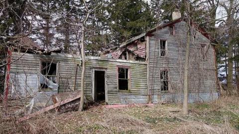 Falling Apart '16 - DSC00460.jpg