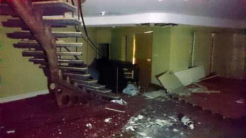 February 2017 - Abandoned-Grow-Op-Mansion--Drug-Dealers-Mansion--King-City155.jpg