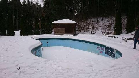 February 2017 - Abandoned-Grow-Op-Mansion--Drug-Dealers-Mansion--King-City159.jpg