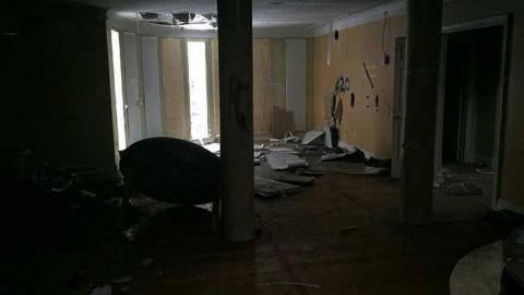 February 2017 - Abandoned-Grow-Op-Mansion--Drug-Dealers-Mansion--King-City148.jpg