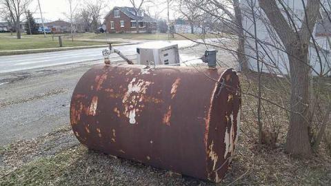 Fill'er up - Coroner-Gas25.jpg