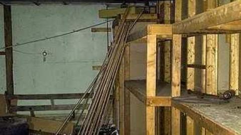 Fill'er up - Coroner-Gas3.jpg