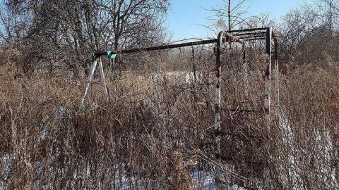 Photo from Cute crumbling house