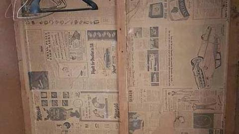 Cute crumbling house - 20170218_142950.jpg