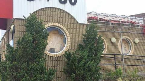 2016 - Stop-50-Truck-Stop244.jpg